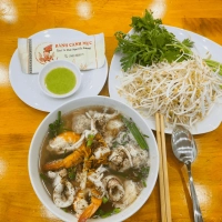 Hủ tiếu mực thập phẩm