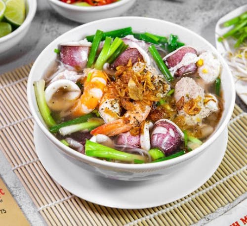 Bánh canh đặc biệt 