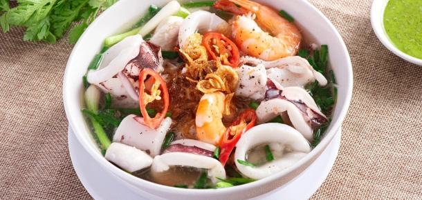 Hủ Tiếu Mực Gia Nguyễn